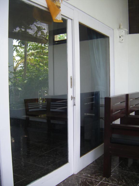 Alur Beach Homestay آميدْ الغرفة الصورة